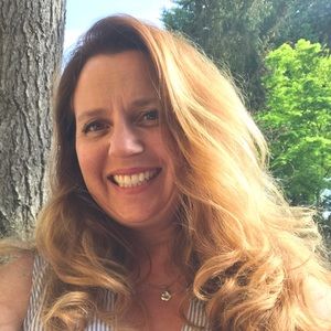 Meet your Posher, Angela